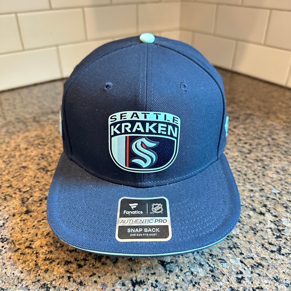 Seattle Kraken Fanatics Authentic Pro Snapback Hat Blue NHL New